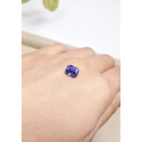 2.28 Ct. Tanzanite from Tanzania Life Style