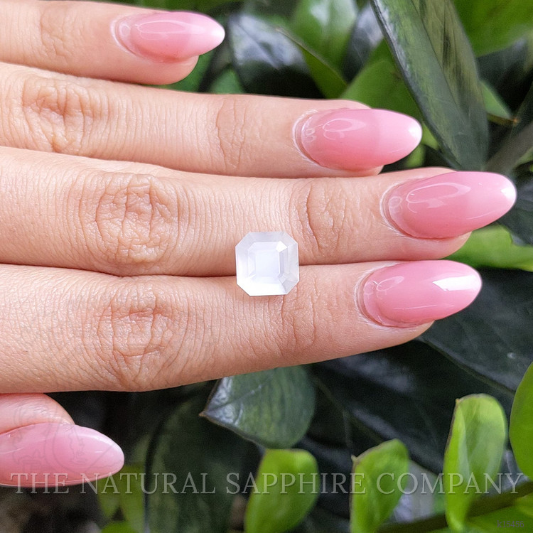 4.69 Ct. Moonstone from Ceylon (Sri Lanka)