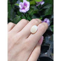 4.45 Ct. White Opal from Ethiopia Life Style