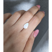 2.20 Ct. White Opal from Ethiopia Life Style