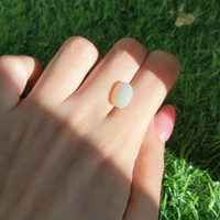2.86 Ct. Cabochon White Opal from Ethiopia Life Style