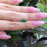 1.20 Ct. Tsavorite Garnet from South Africa Life Style