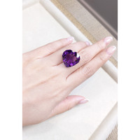 25.79 Ct. Amethyst from Bolivia Life Style