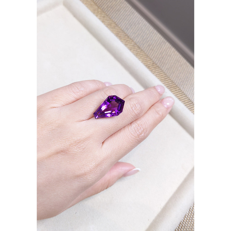 13.37 Ct. Amethyst from Bolivia