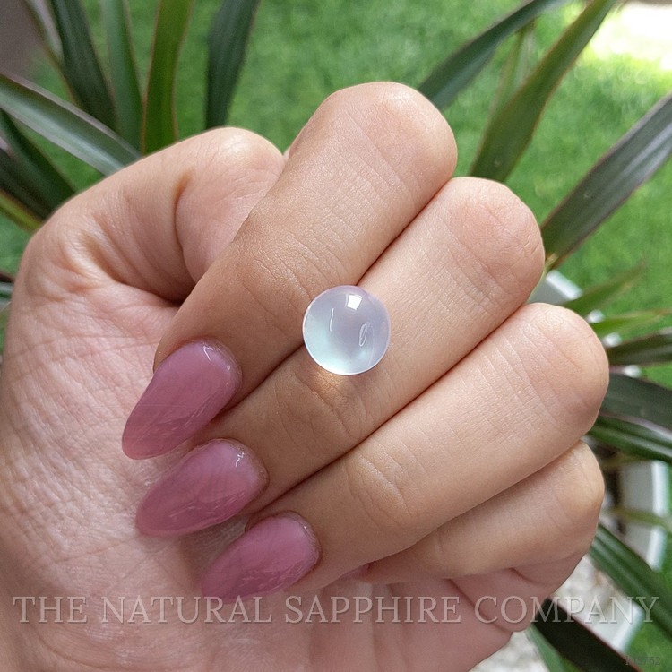 5.66 Ct. Cabochon Moonstone from Ceylon (Sri Lanka)