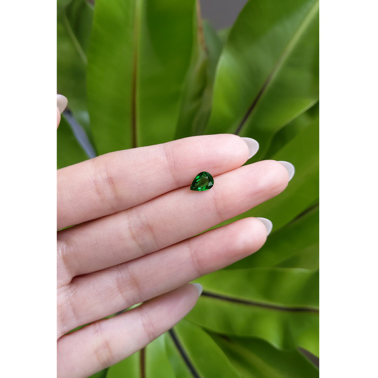 0.99 Ct. Tsavorite Garnet from East Africa