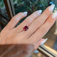3.14 Ct. Pink Malaya Garnet from Tanzania Life Style