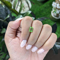 1.32 Ct. Peridot from Tanzania Life Style