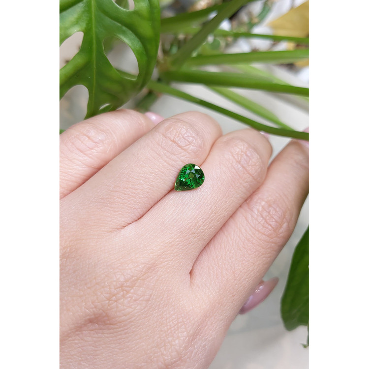 1.65 Ct. Tsavorite Garnet from East Africa