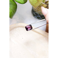 8.99 Ct. Spinel from Burma (Myanmar) Life Style