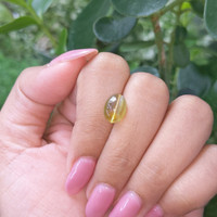 4.60 Ct. Cabochon Chrysoberyl from Tanzania Life Style