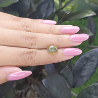 4.60 Ct. Cabochon Chrysoberyl from Tanzania Life Style