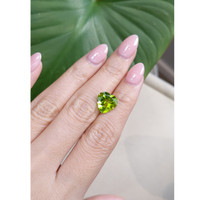 4.47 Ct. Peridot from Burma (Myanmar) Life Style
