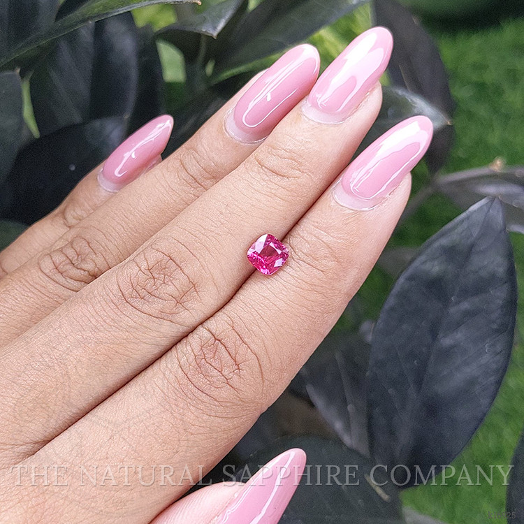 0.93 Ct. Spinel from Burma (Myanmar)