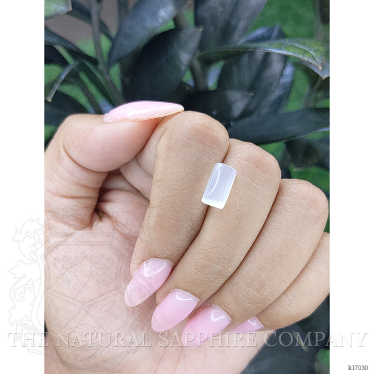 3.23 Ct. Cabochon Moonstone from Ceylon (Sri Lanka)