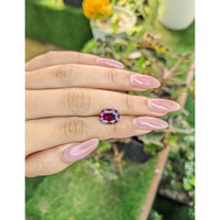 5.03 Ct. Garnet from Madagascar Life Style