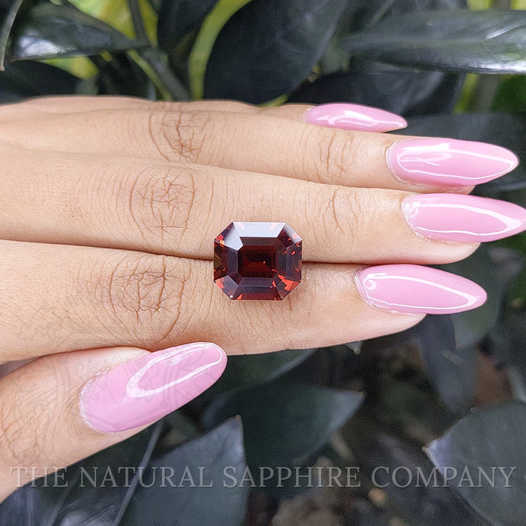 14.41 Ct. Malaya Garnet from Tanzania