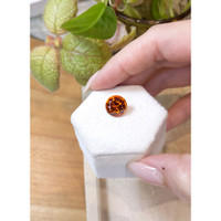 6.93 Ct. Spessartite Garnet from Ceylon (Sri Lanka) Life Style