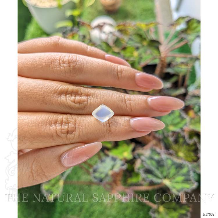 2.58 Ct. Cabochon Moonstone from Ceylon (Sri Lanka)