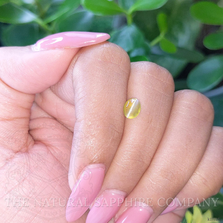 0.99 Ct. Cabochon Chrysoberyl from Ceylon (Sri Lanka)