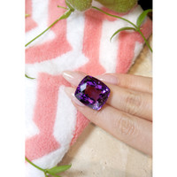 35.25 Ct. Amethyst from Brazil Life Style