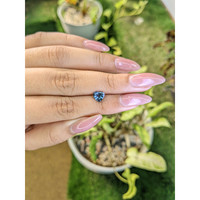 1.00 Ct. Spinel from Ceylon (Sri Lanka) Life Style