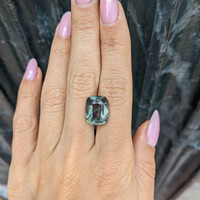 10.09 Ct. Alexandrite from Russia Life Style