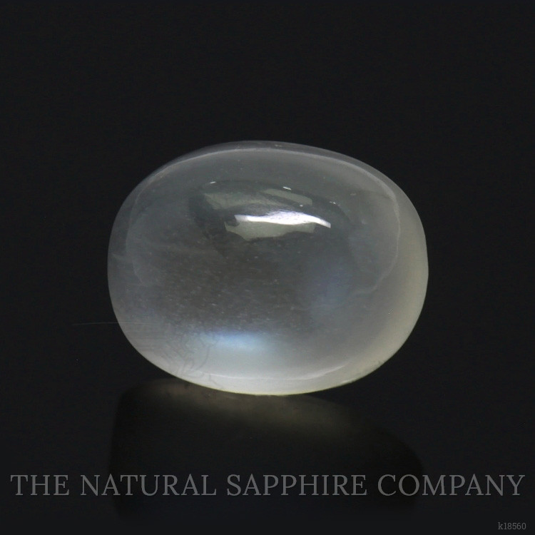 4.62 Ct. Cabochon Moonstone from Ceylon (Sri Lanka)