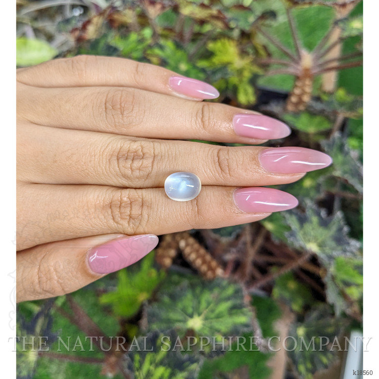 4.62 Ct. Cabochon Moonstone from Ceylon (Sri Lanka)