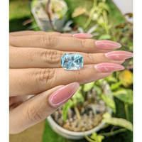 9.10 Ct. Topaz from Ceylon (Sri Lanka) Life Style