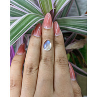 4.81 Ct. Cabochon Moonstone from Madagascar Life Style