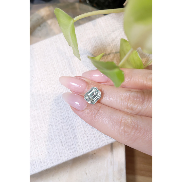 7.10 Ct. Zircon from Cambodia