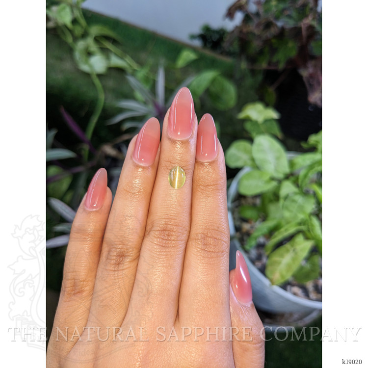 1.86 Ct. Cabochon Chrysoberyl from Ceylon (Sri Lanka)