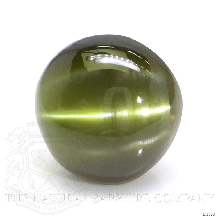 2.66 Ct. Cabochon Chrysoberyl from Ceylon (Sri Lanka)