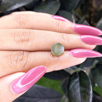 2.76 Ct. Cabochon Chrysoberyl from Ceylon (Sri Lanka) Life Style