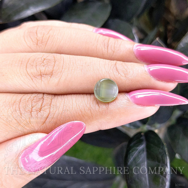 2.76 Ct. Cabochon Chrysoberyl from Ceylon (Sri Lanka)