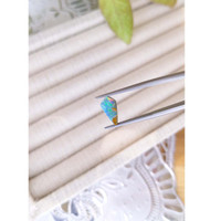 1.41 Ct. Semi-Black Opal from Australia Life Style