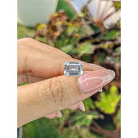 4.00 Ct. Zircon from Ceylon (Sri Lanka) Life Style