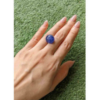 22.80 Ct. Cabochon Tanzanite from Tanzania Life Style