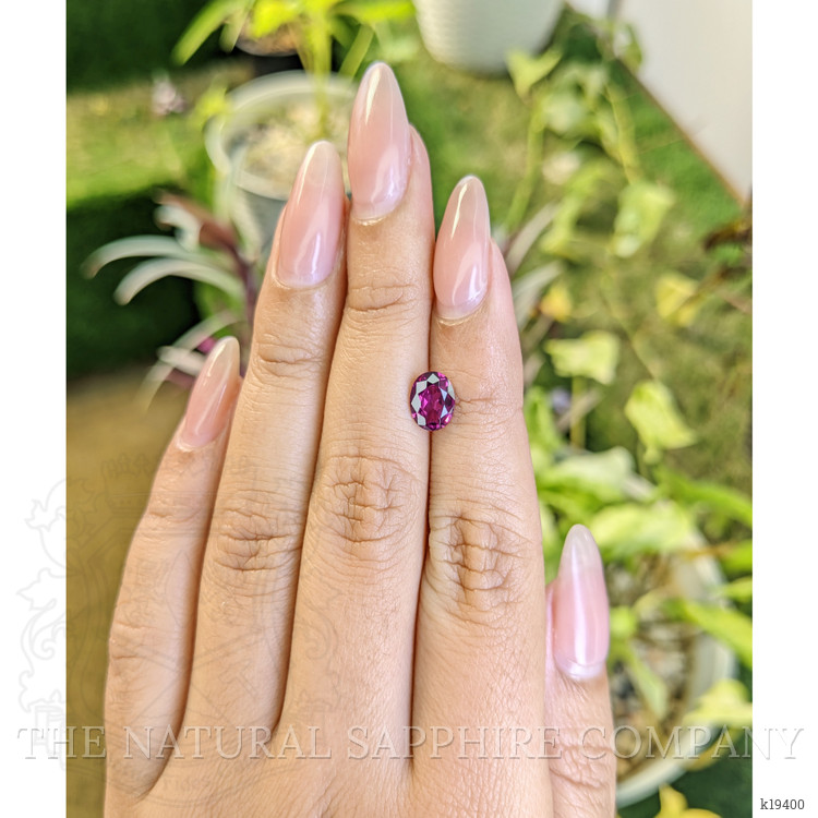 1.34 Ct. White Opal from Ceylon (Sri Lanka)