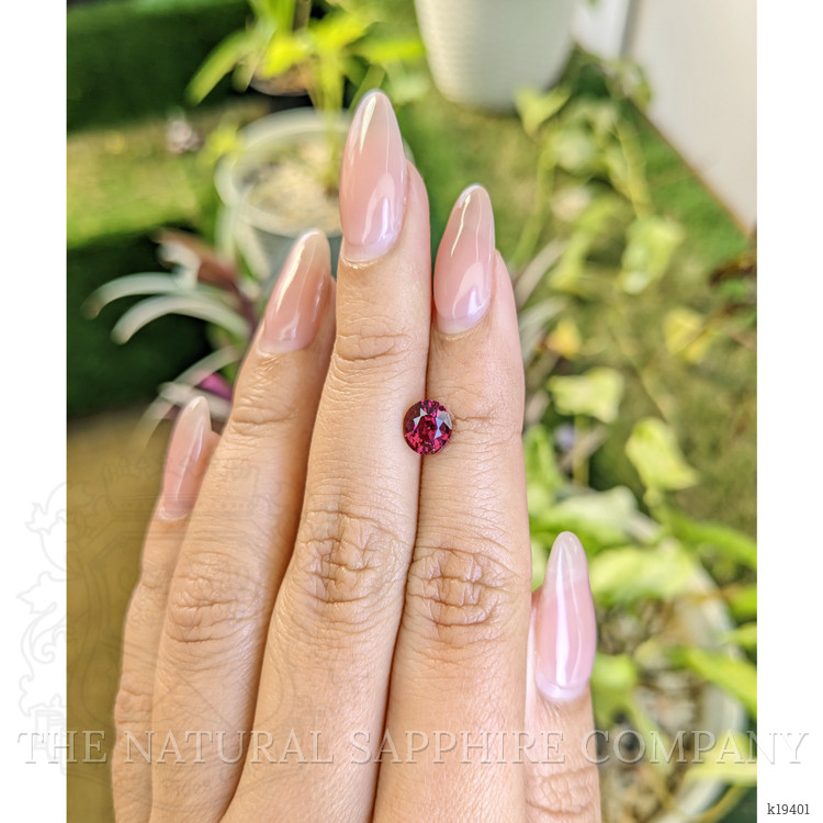 1.34 Ct. White Opal from Ceylon (Sri Lanka)