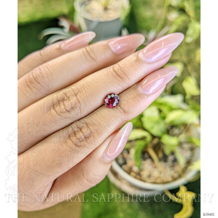 1.34 Ct. White Opal from Ceylon (Sri Lanka)