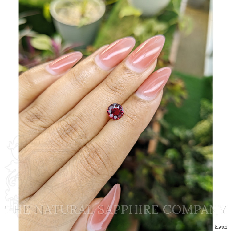 1.61 Ct. White Opal from Ceylon (Sri Lanka)