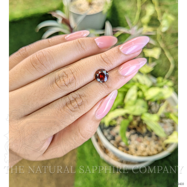 2.43 Ct. White Opal from Ceylon (Sri Lanka)