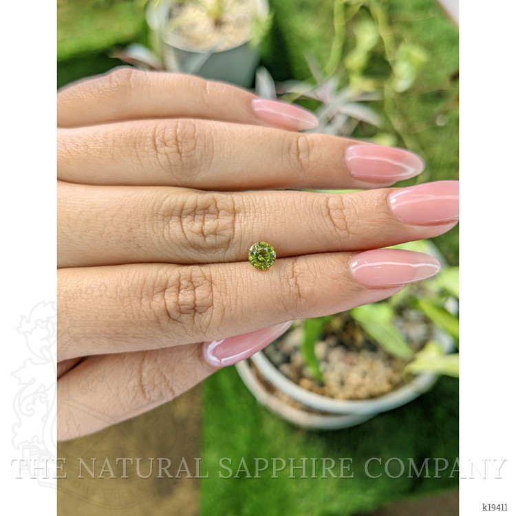 1.03 Ct. White Opal from Ceylon (Sri Lanka)