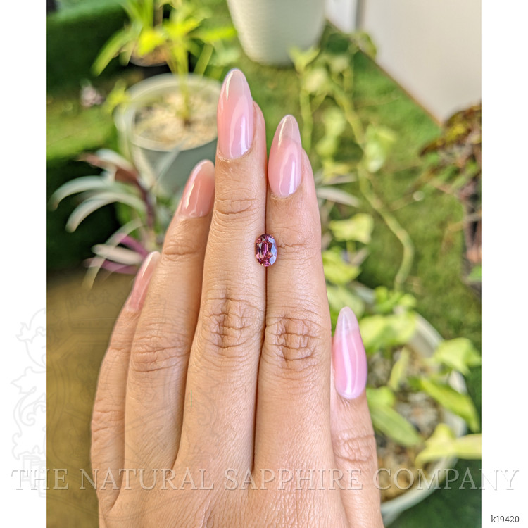 0.98 Ct. White Opal from Ceylon (Sri Lanka)