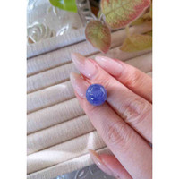 22.52 Ct. Cabochon Tanzanite from Tanzania Life Style
