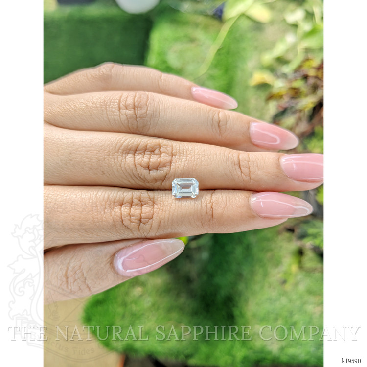 1.75 Ct. White Opal from Ceylon (Sri Lanka)