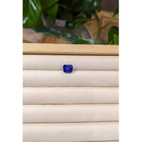 3.78 Ct. Tanzanite from Tanzania Life Style