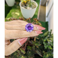19.75 Ct. Amethyst from Ceylon (Sri Lanka) Life Style